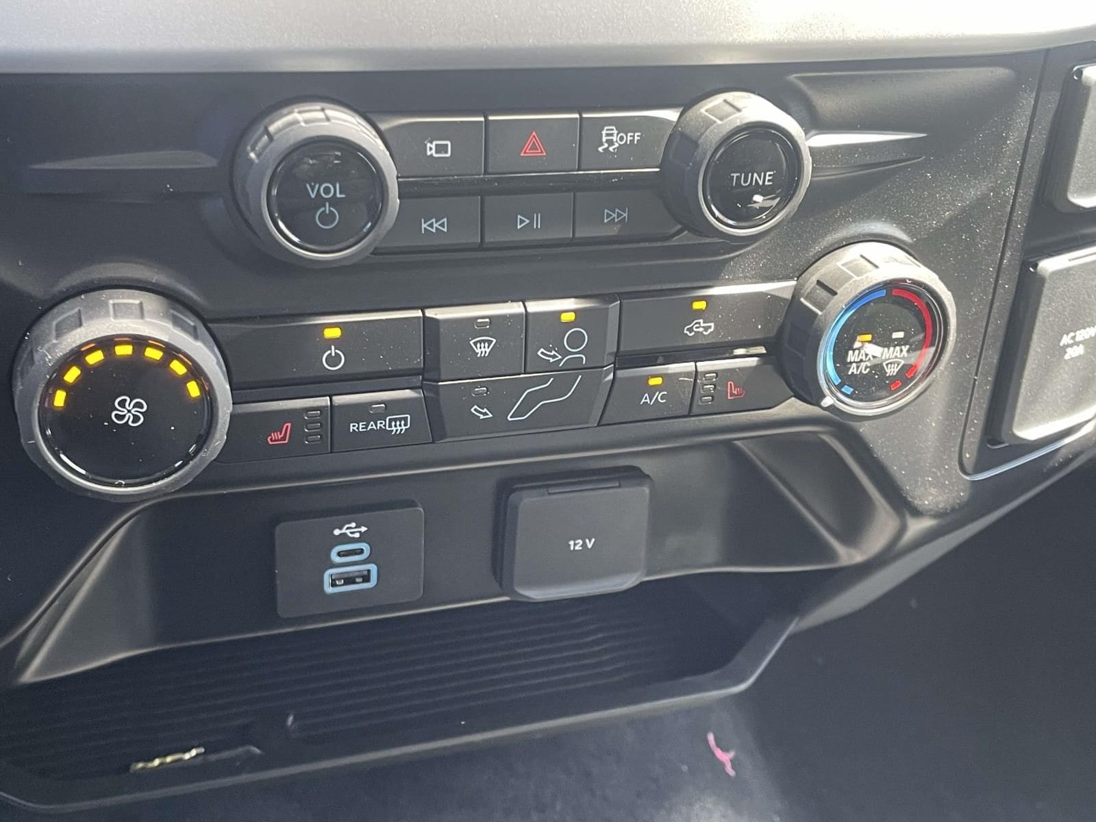 2026 Ford F-350 Super Duty XLT - Photo 13