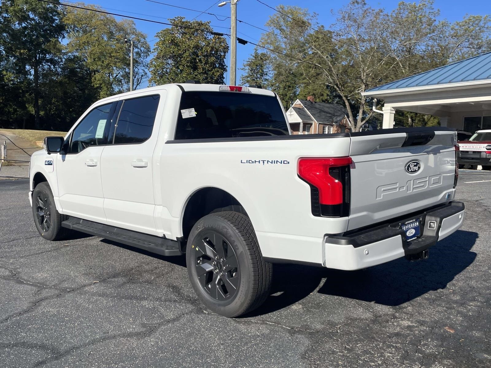 2025 Ford F-150 Lightning photo 3