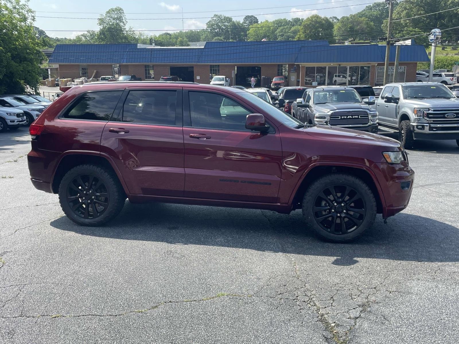 Used 2019 Jeep Grand Cherokee Altitude with VIN 1C4RJEAG9KC851194 for sale in Jefferson, GA