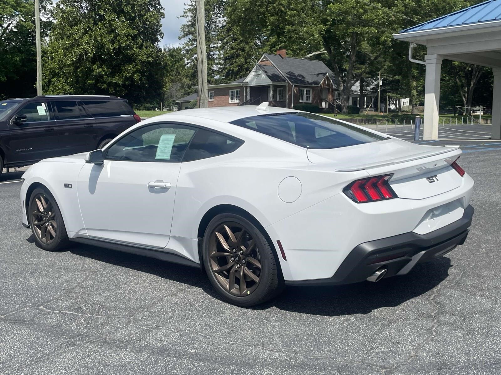 2025 Ford Mustang GT Premium photo 3