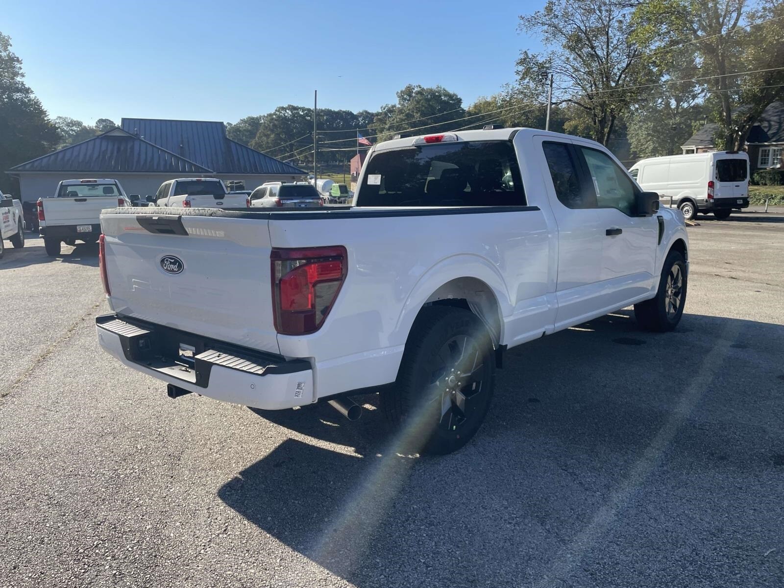 2025 Ford F-150 STX photo 4