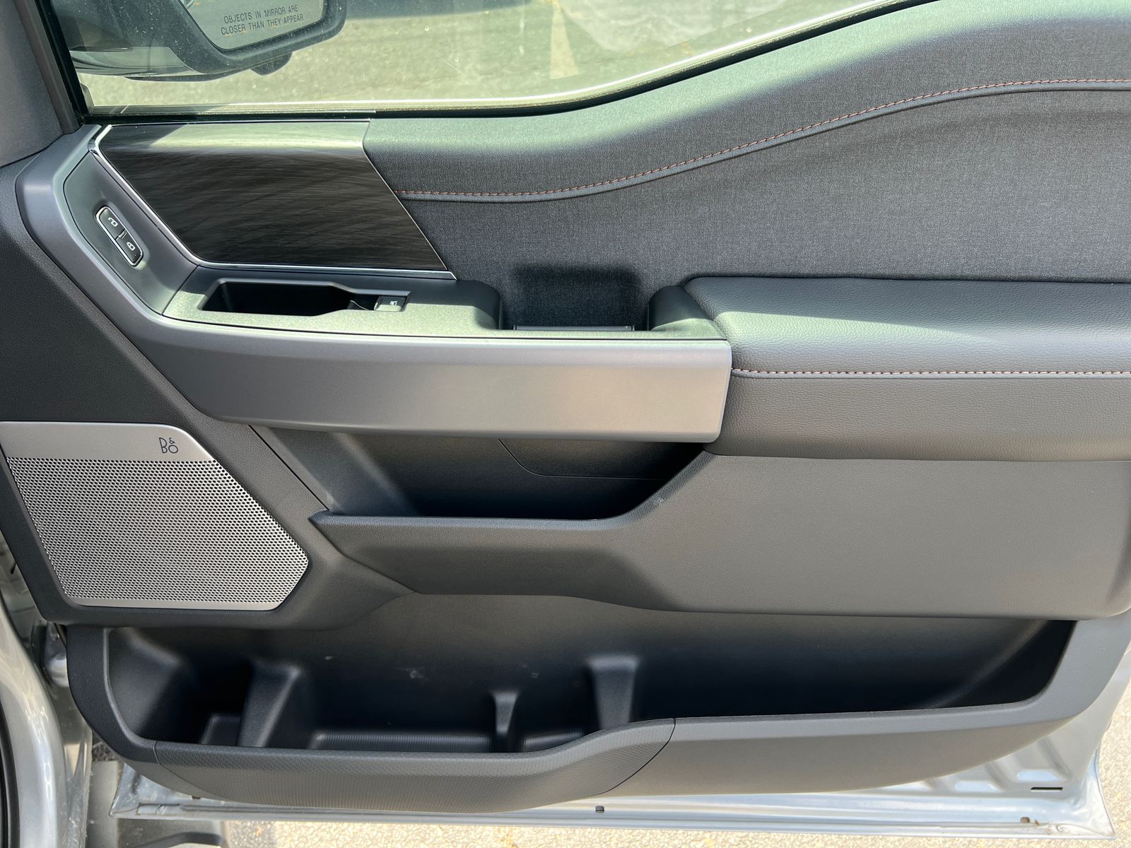 2026 Ford F-150 Lariat - Photo 14