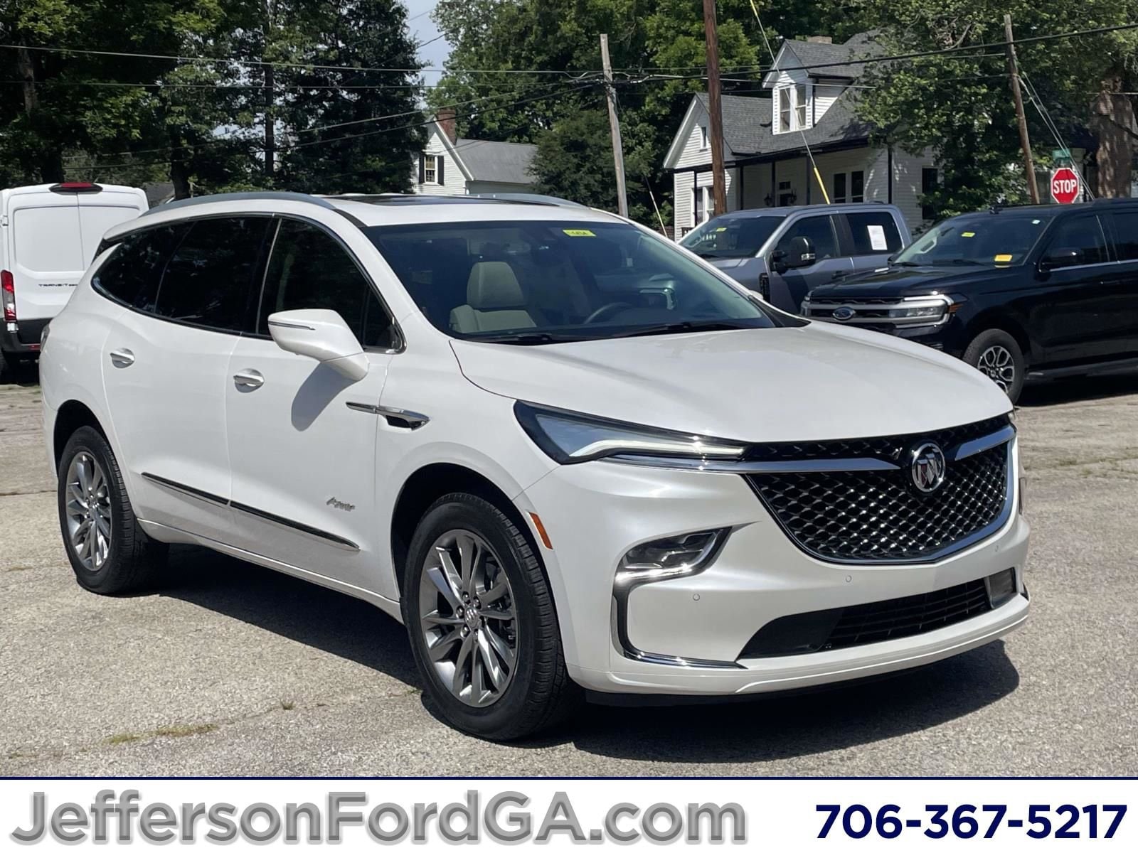 2024 Buick Enclave Avenir's photo