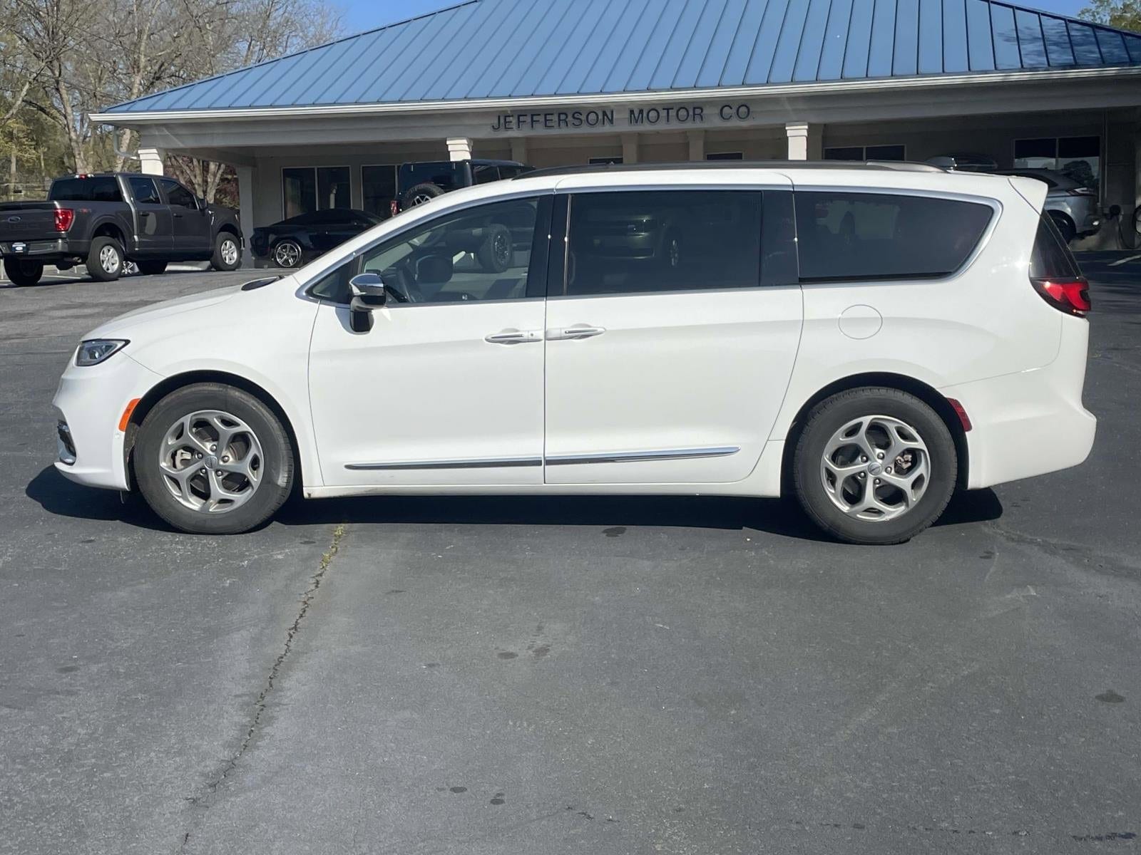 Used 2023 Chrysler Pacifica Limited with VIN 2C4RC1GG3PR534245 for sale in Jefferson, GA