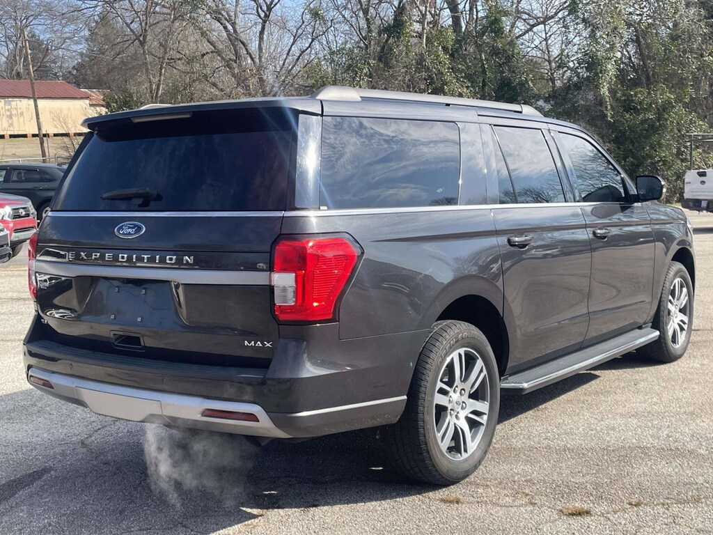 2023 Ford Expedition MAX photo 2
