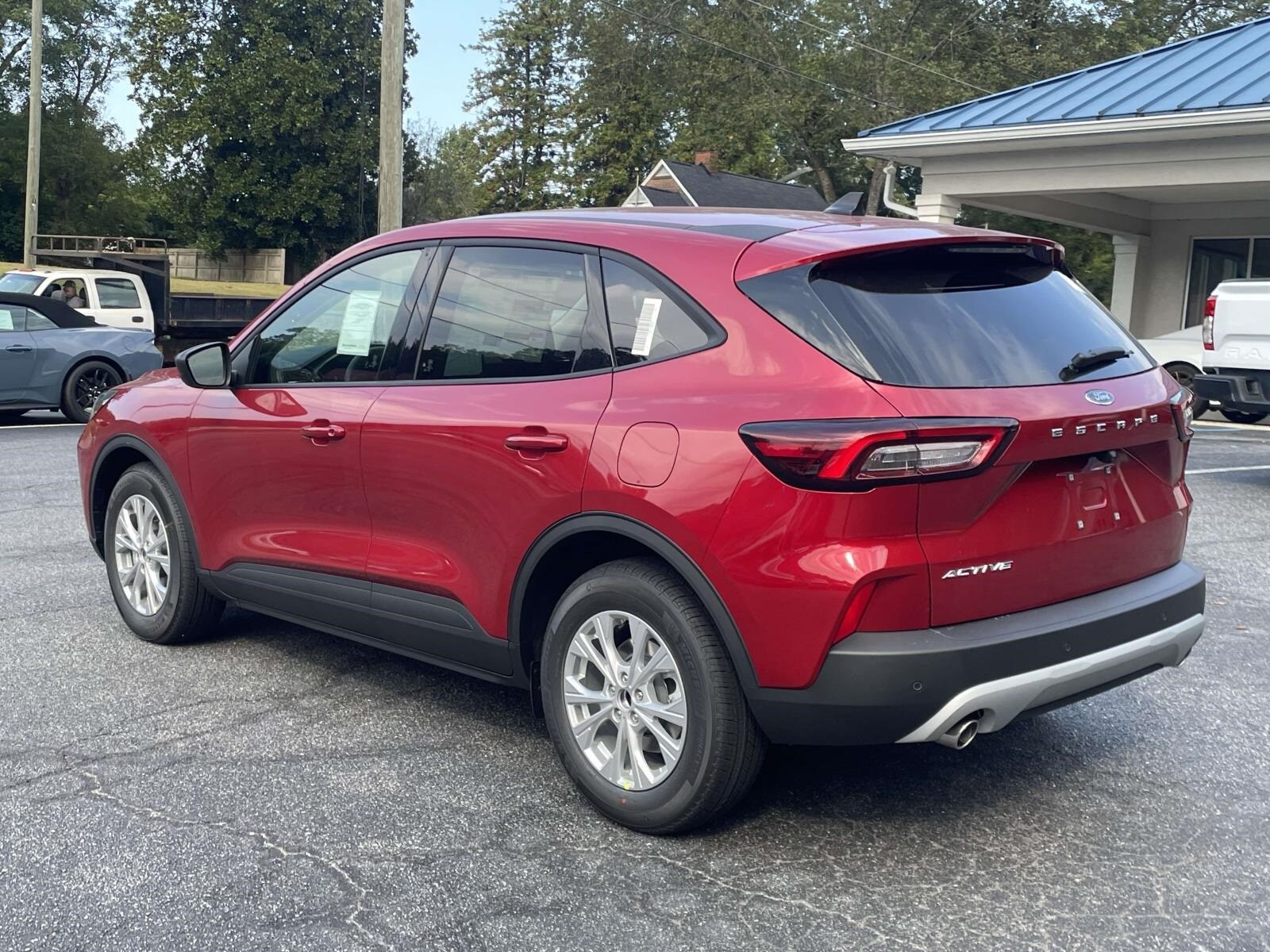 2025 Ford Escape Active photo 2