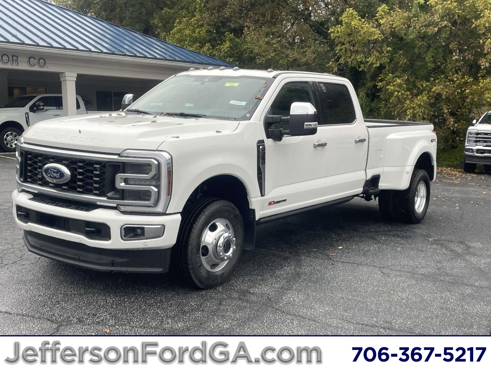 2026 Ford F-350 Super Duty Platinum's photo