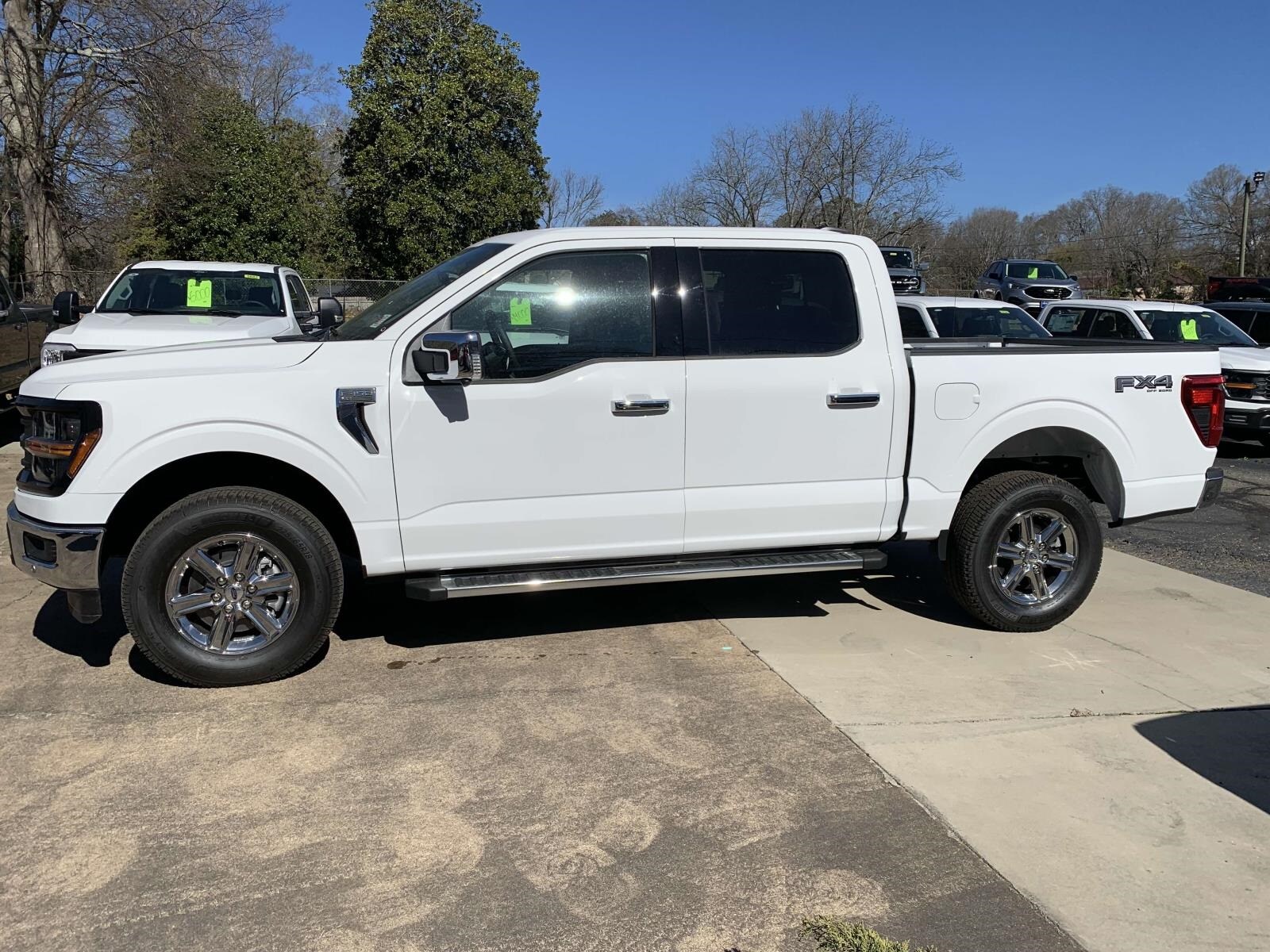 2025 Ford F-150 XLT photo 2