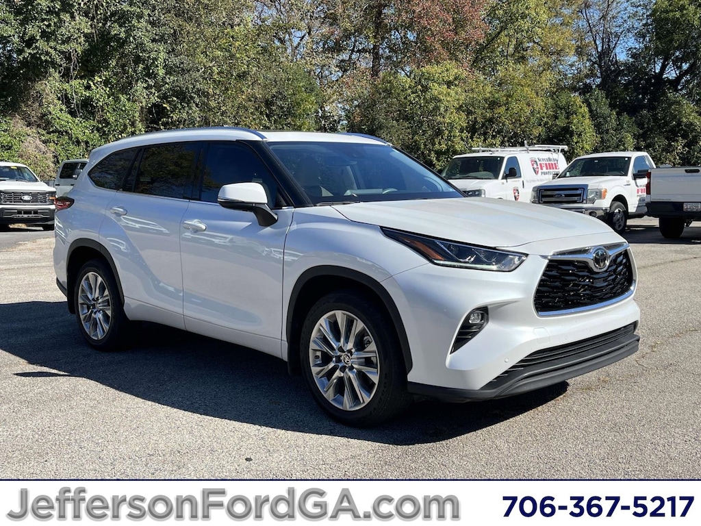Used 2023 Toyota Highlander Limited SUV
