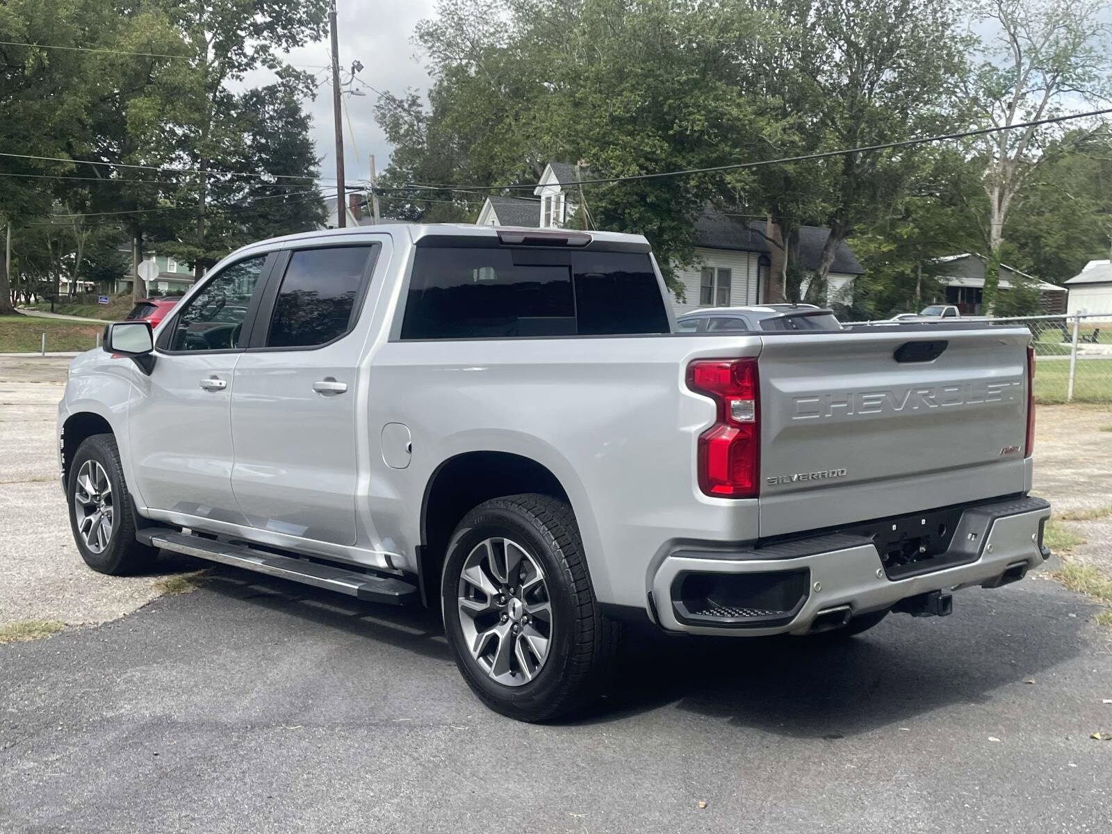 2021 Chevrolet Silverado 1500 RST photo 3