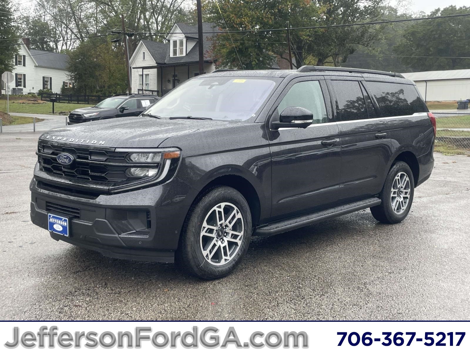 2025 Ford Expedition Active's photo