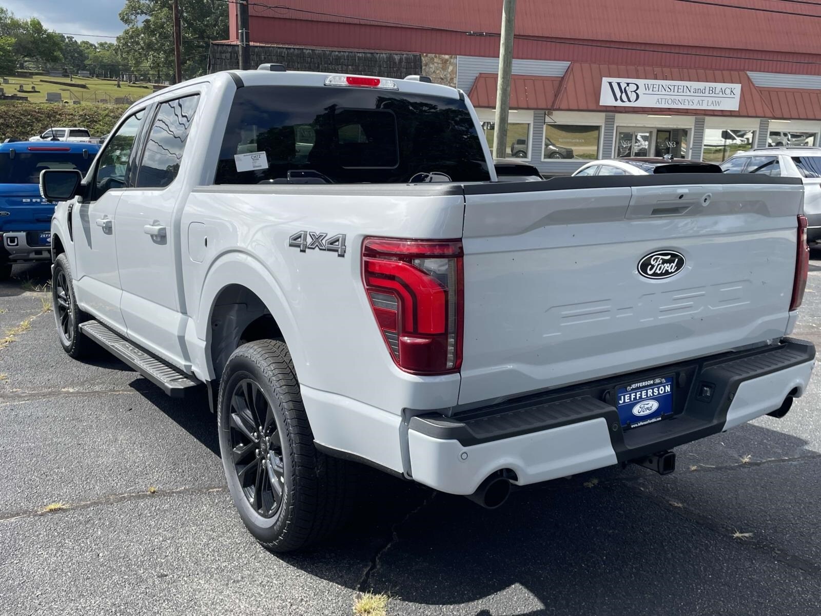 2025 Ford F-150 Lariat photo 2