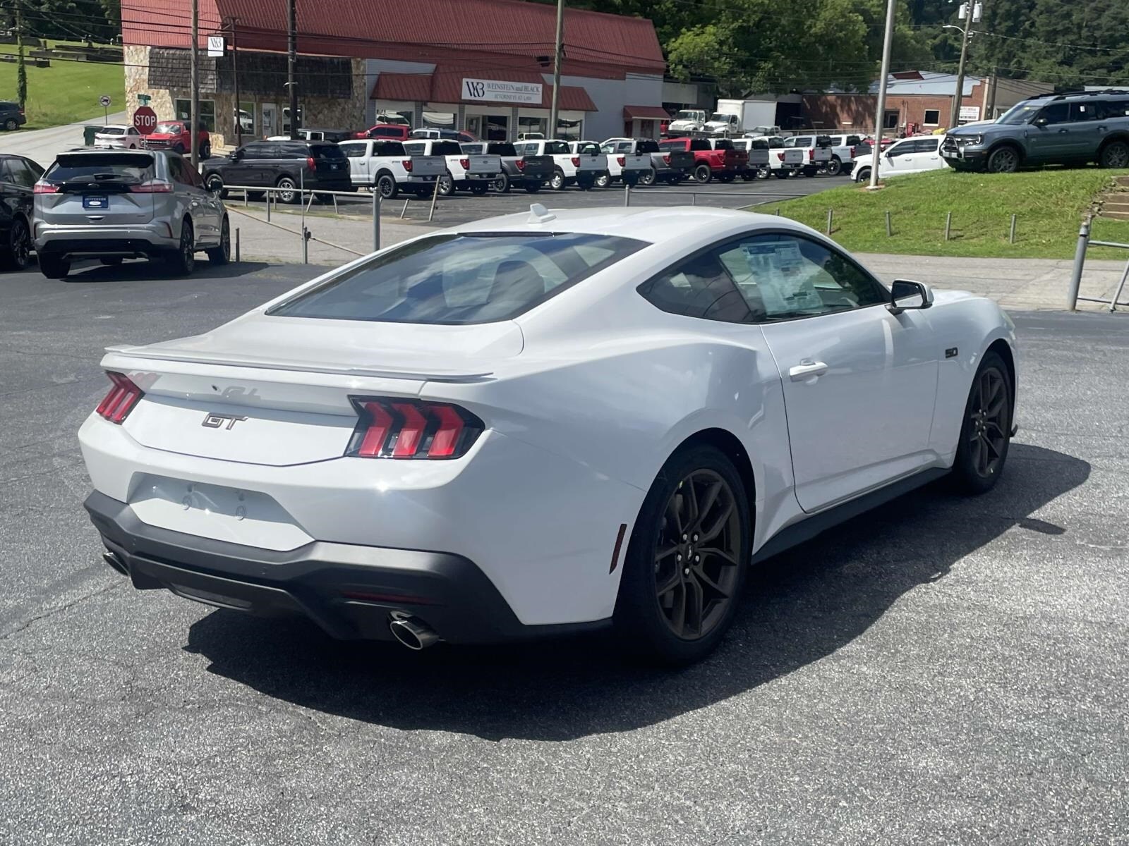 2025 Ford Mustang GT Premium photo 4
