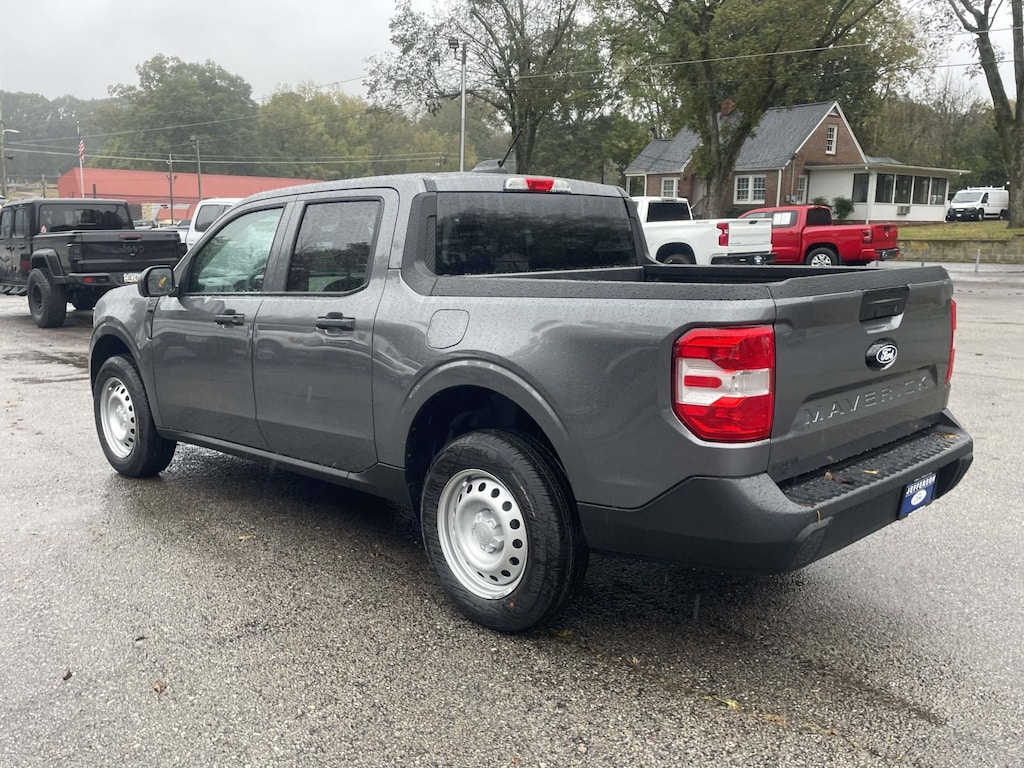 New 2025 Ford Maverick XL Truck
