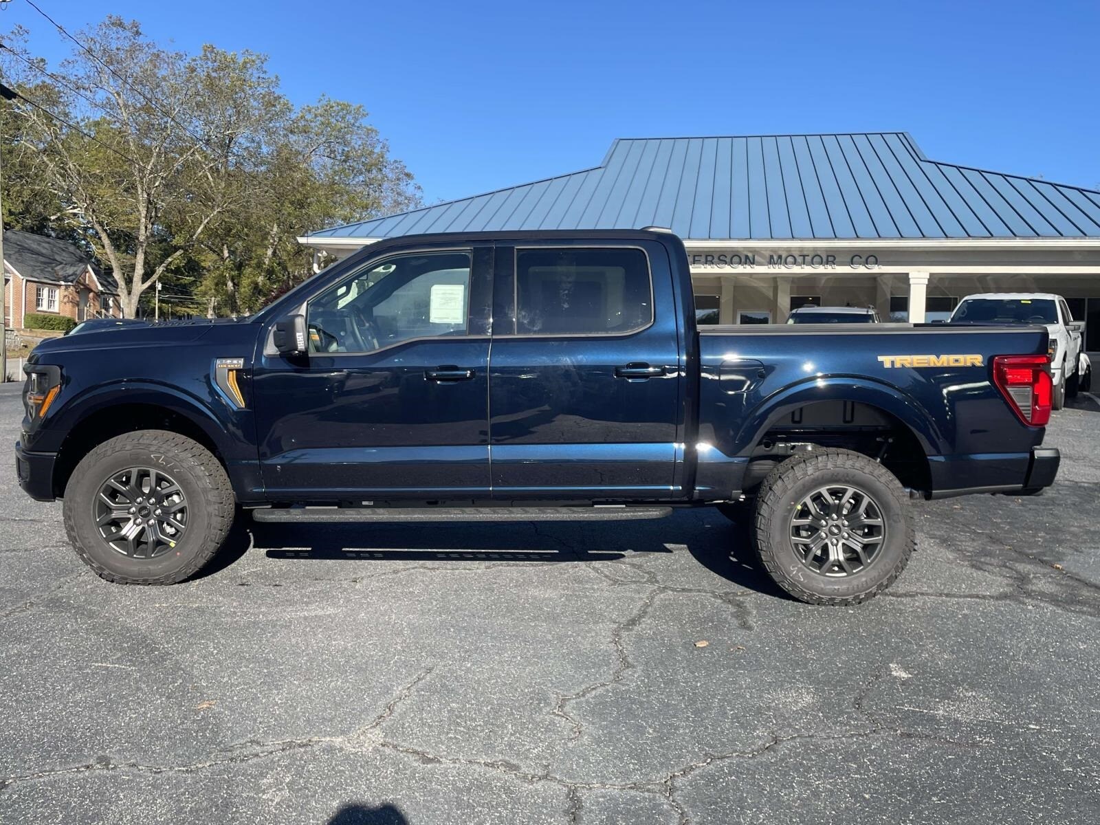 2025 Ford F-150 Tremor photo 2