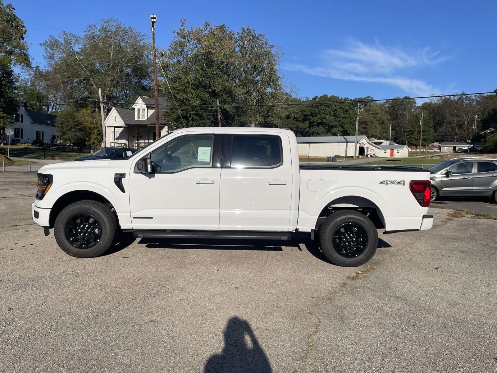 2025 Ford F-150 XLT photo 2