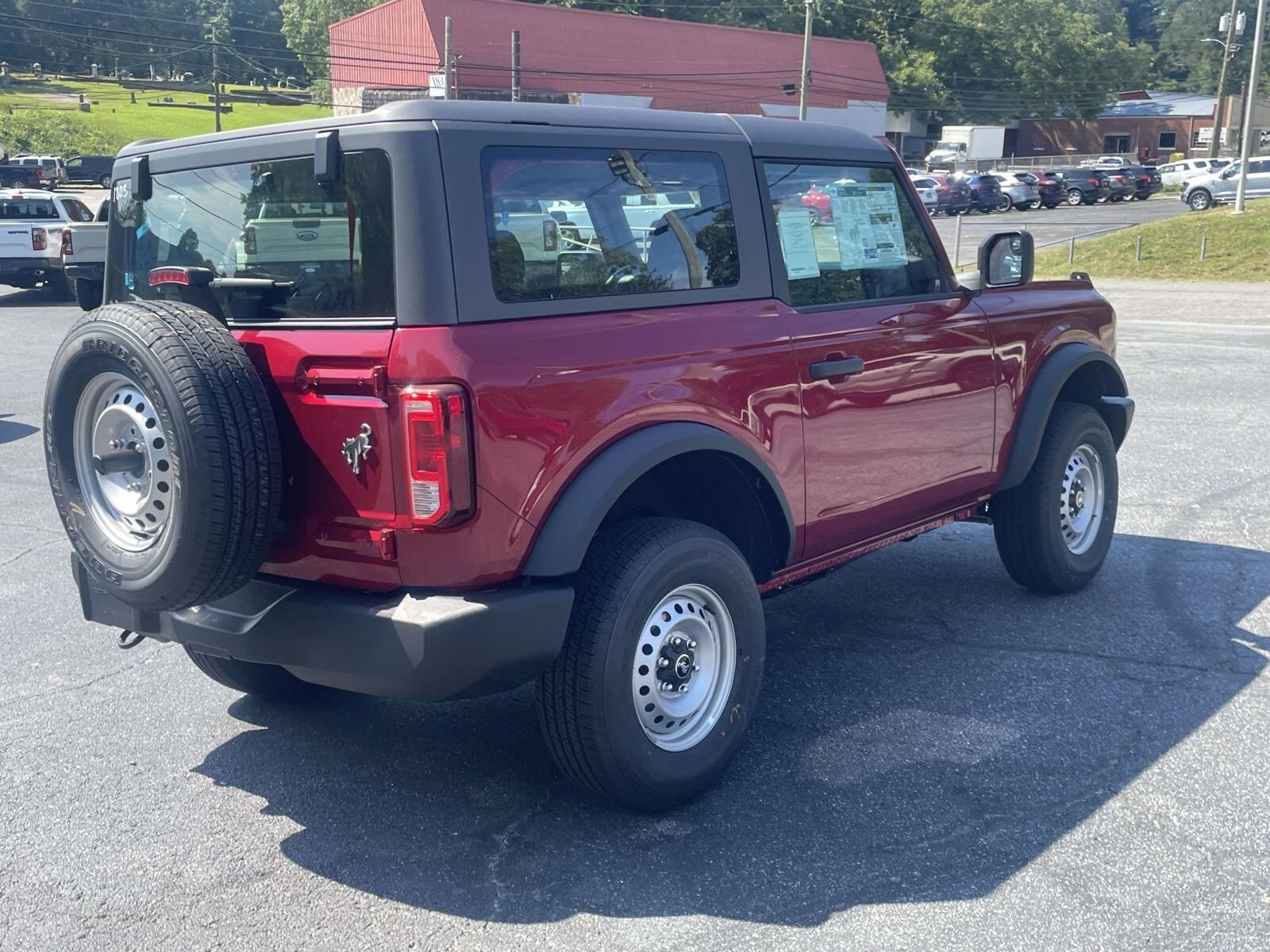 2025 Ford Bronco Base photo 4