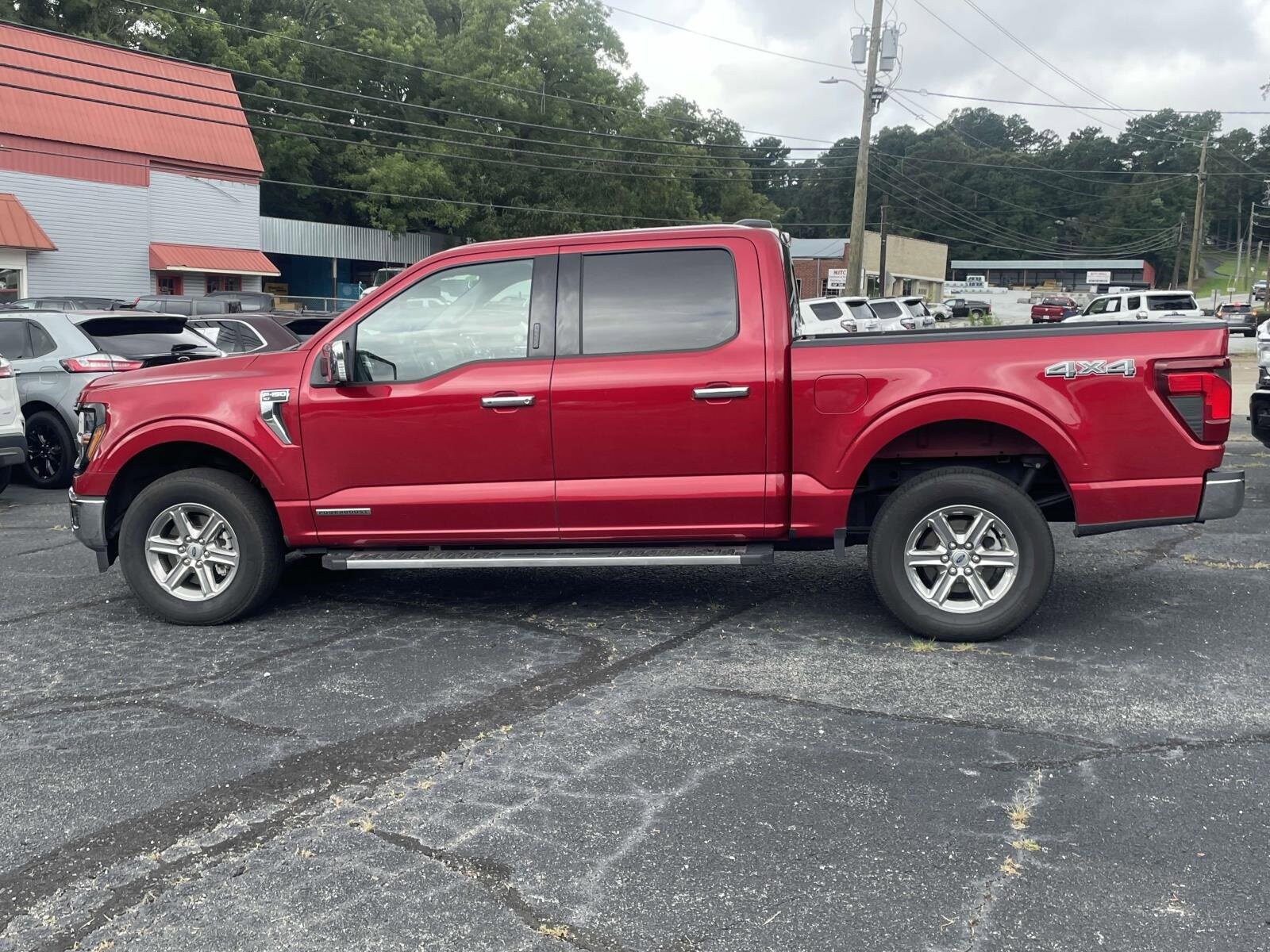 2024 Ford F-150 XLT photo 2