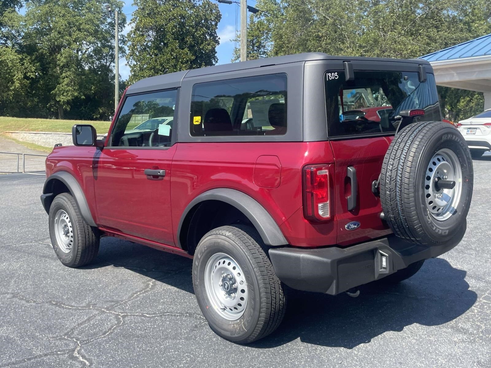 2025 Ford Bronco Base photo 3