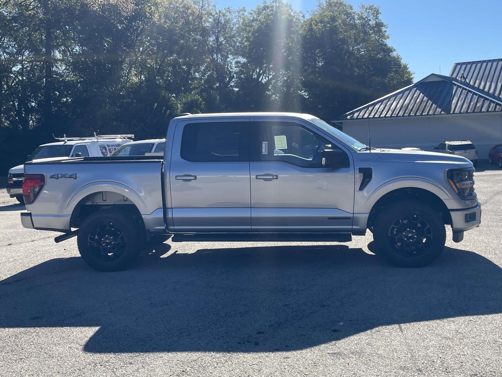 2025 Ford F-150 XLT photo 4