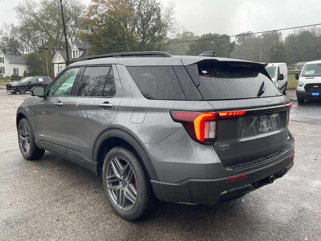 New 2025 Ford Explorer ST-Line SUV