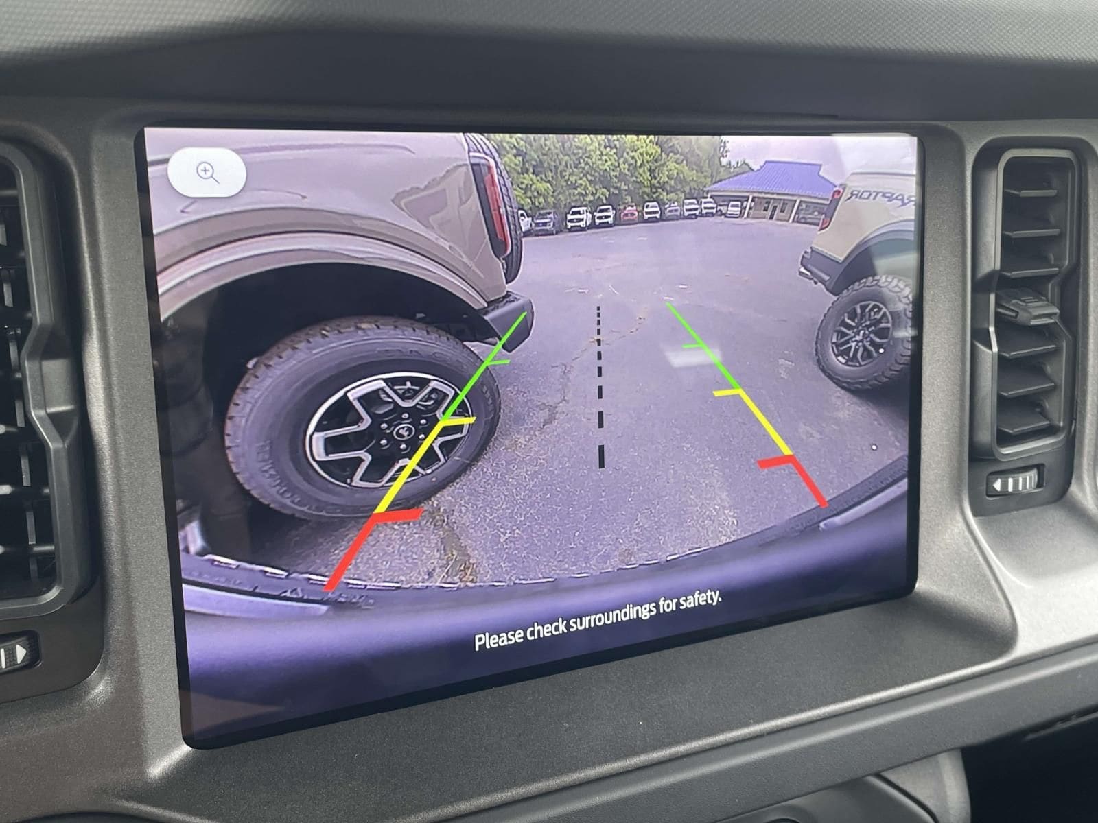 2025 Ford Bronco 4-Door Base - Photo 12