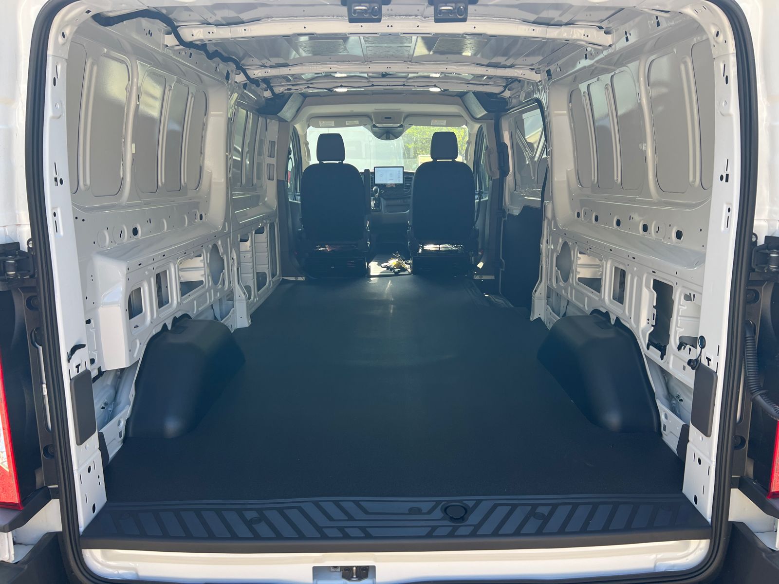 2026 Ford Transit Van Base - Photo 17