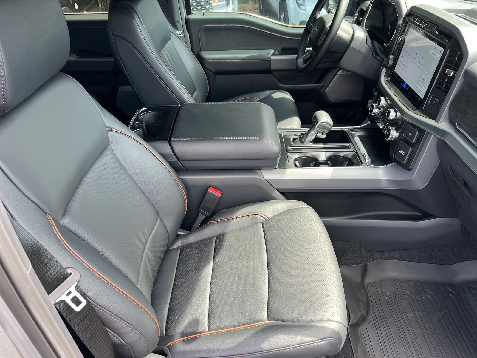 2026 Ford F-150 Lariat - Photo 13
