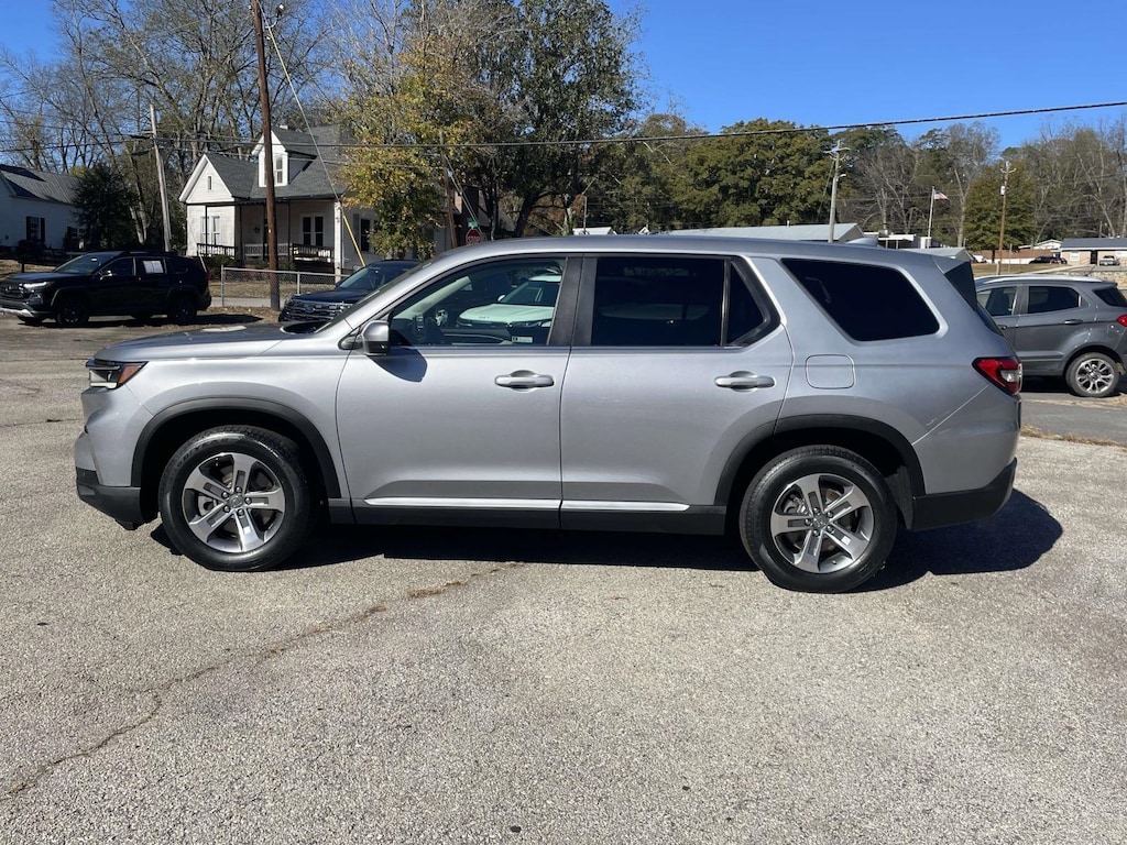Used 2023 Honda Pilot EX-L 8 Passenger SUV