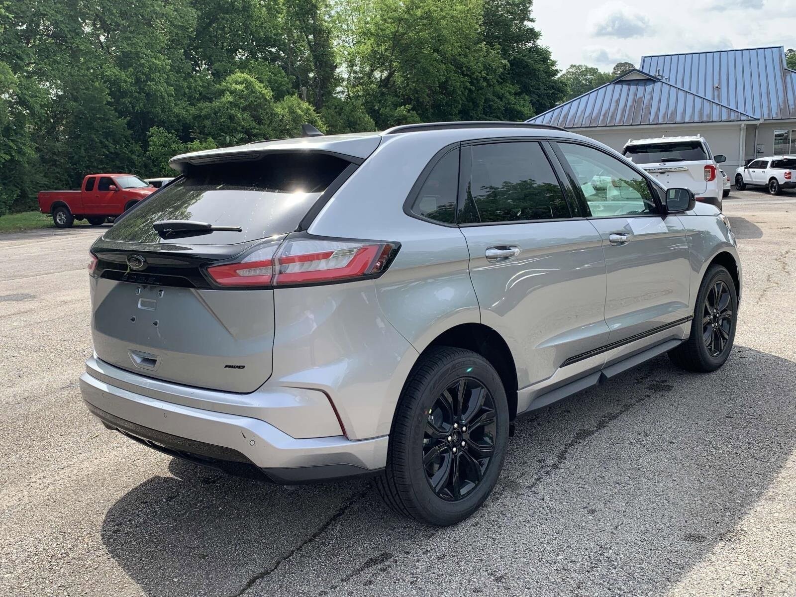 2024 Ford Edge SE photo 4