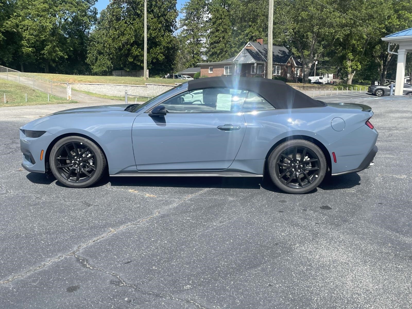 2025 Ford Mustang EcoBoost Premium Convertible photo 2