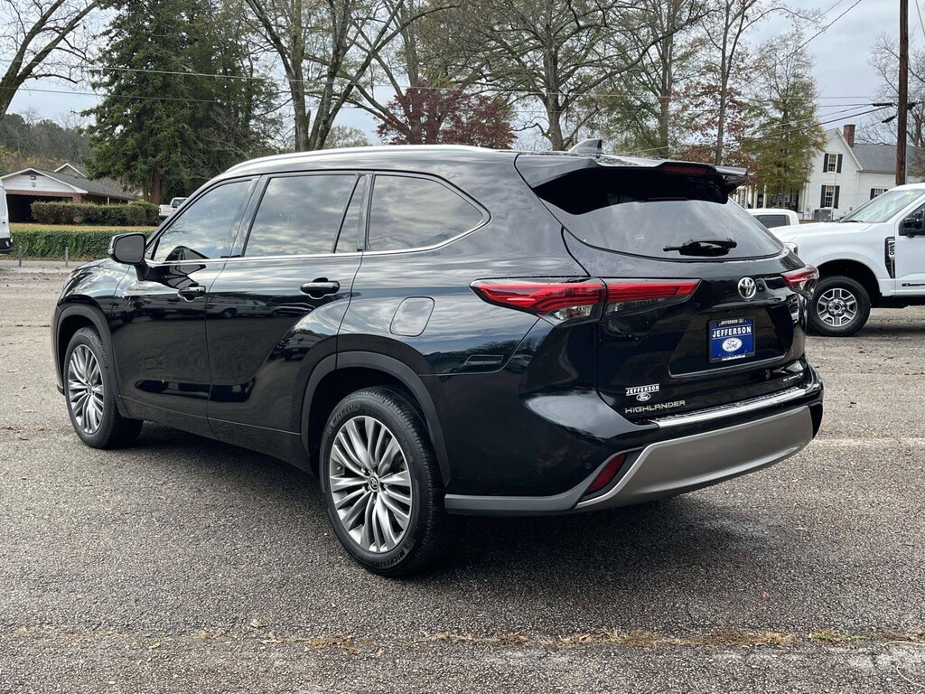 2021 Toyota Highlander Platinum photo 4