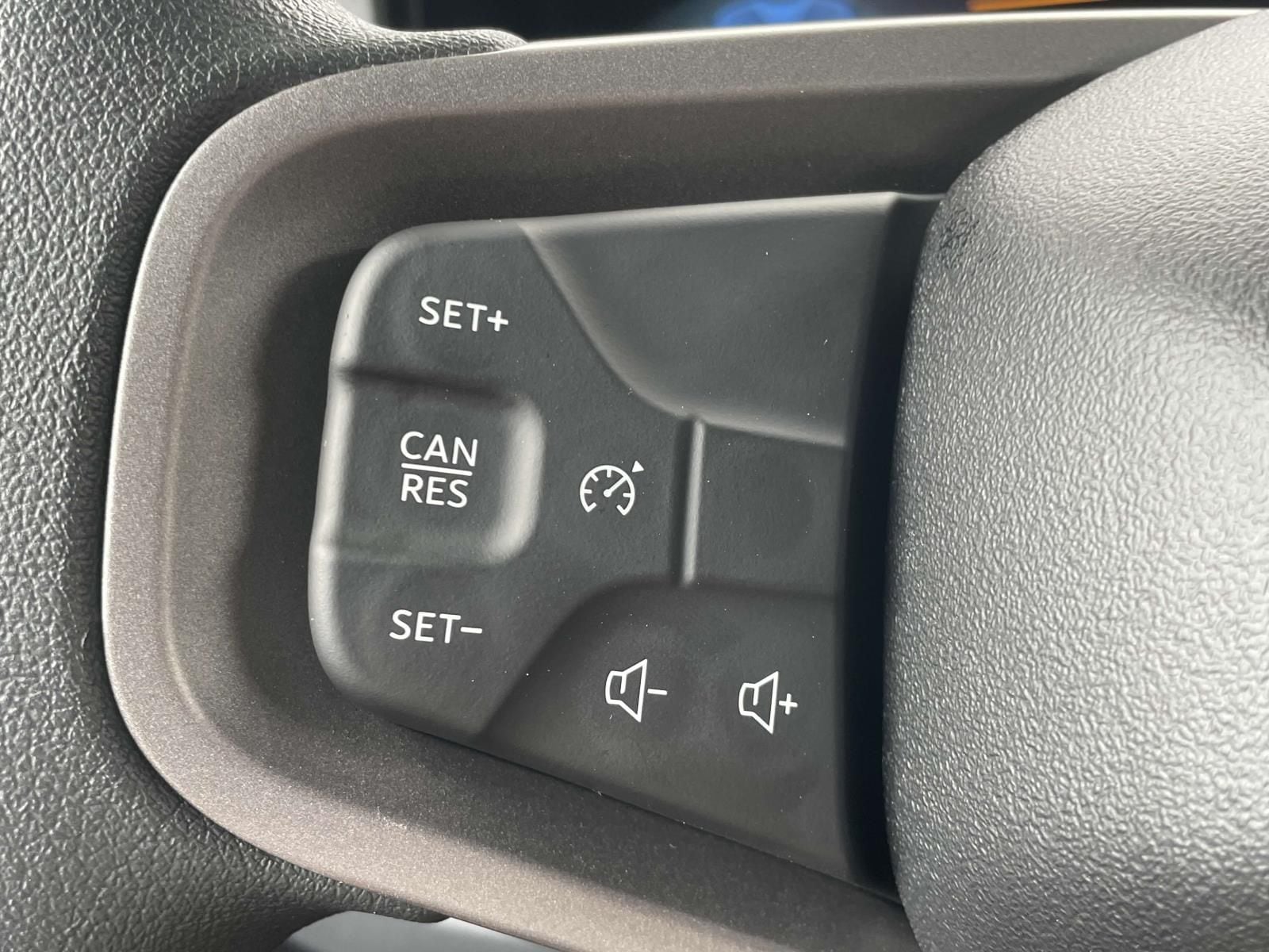 2025 Ford Bronco 4-Door Base - Photo 18