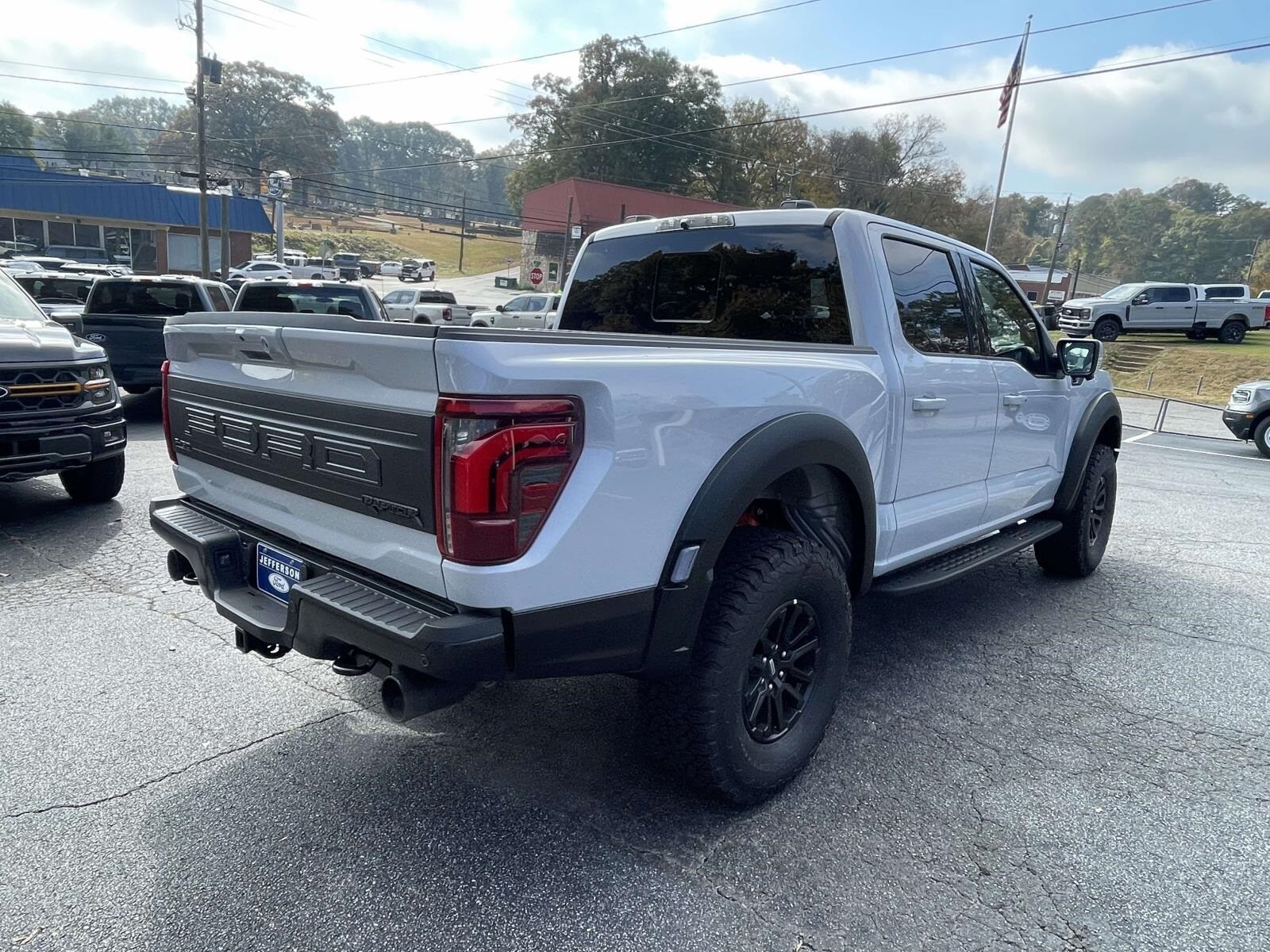 2025 Ford F-150 Raptor photo 3