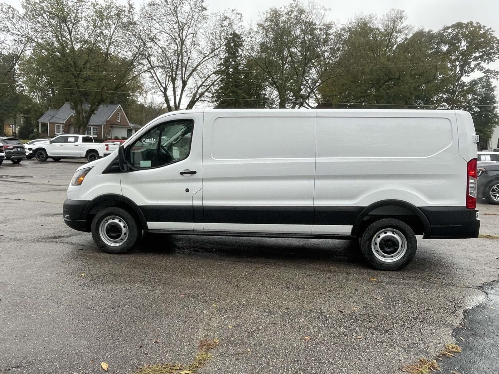 2026 Ford Transit photo 2