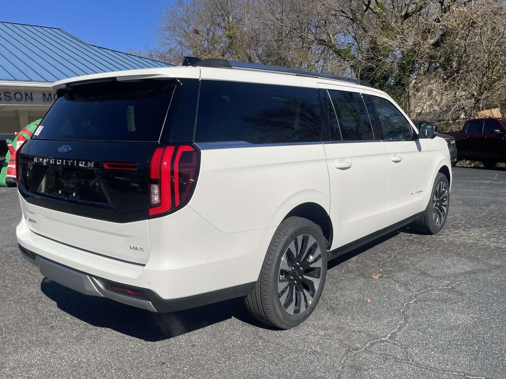 2026 Ford Expedition MAX MAX Platinum photo 2