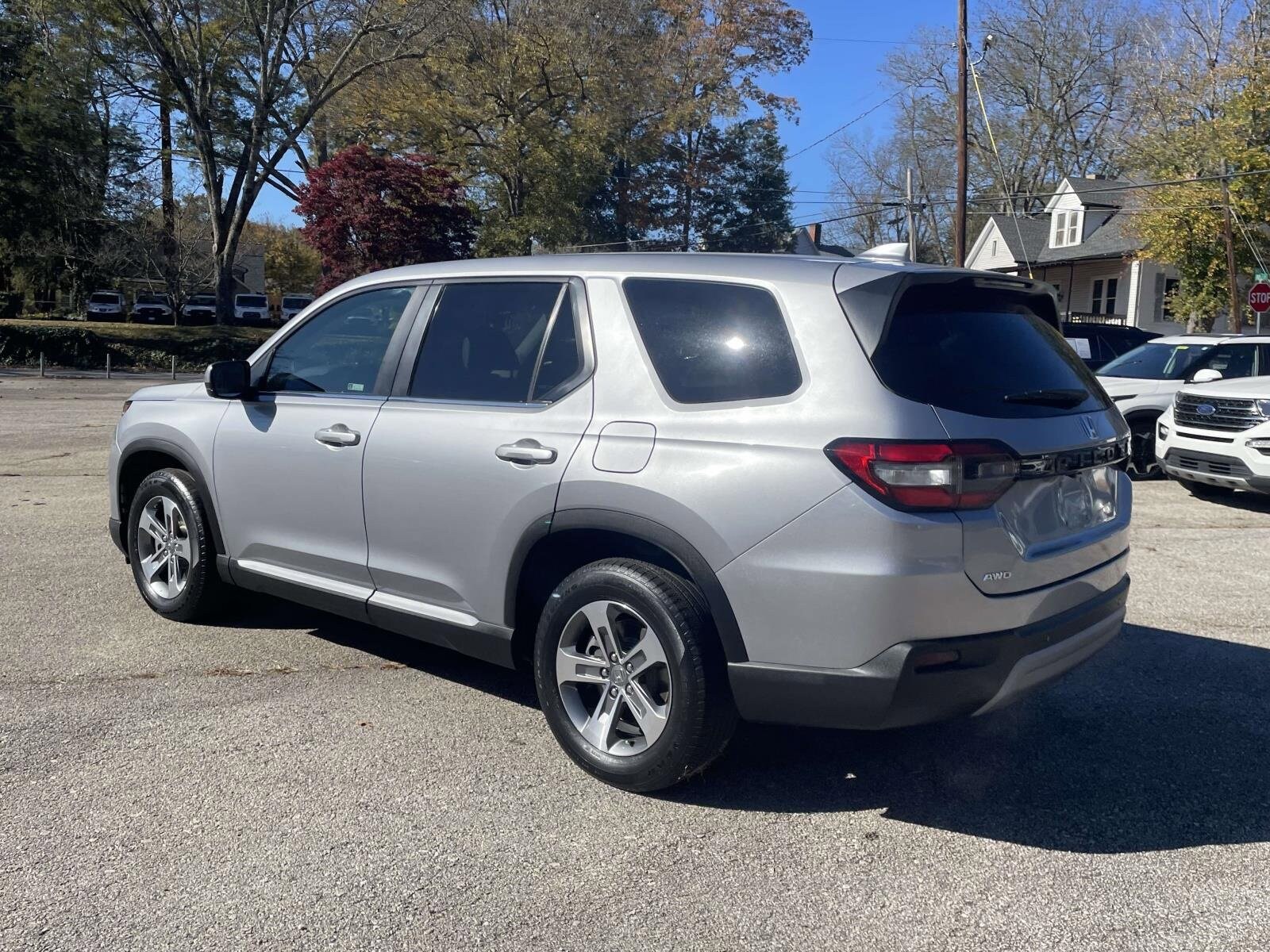 2023 Honda Pilot EX-L photo 2