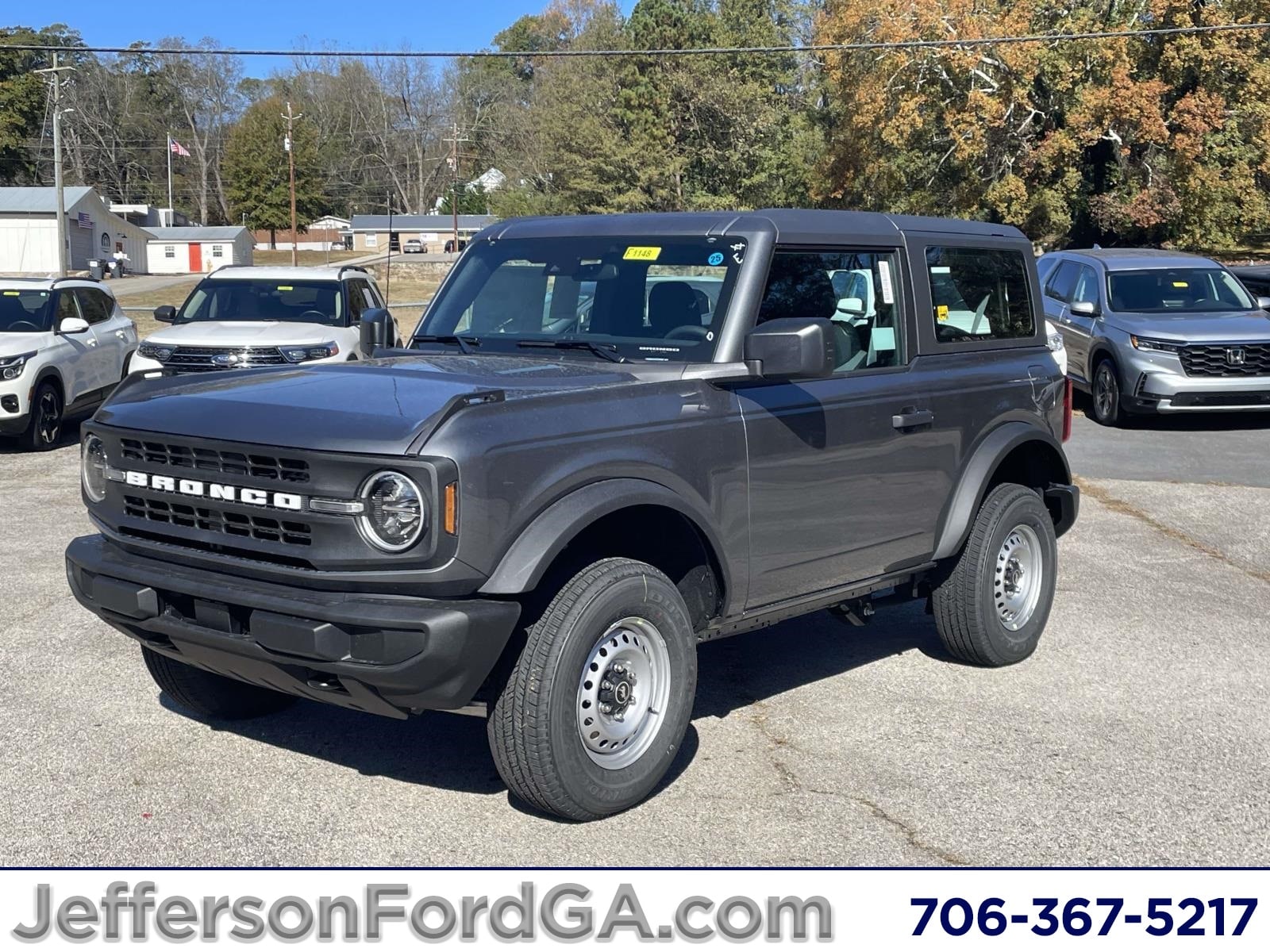 2025 Ford Bronco 2-Door Base's photo