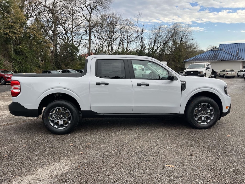 New 2025 Ford Maverick XLT Truck