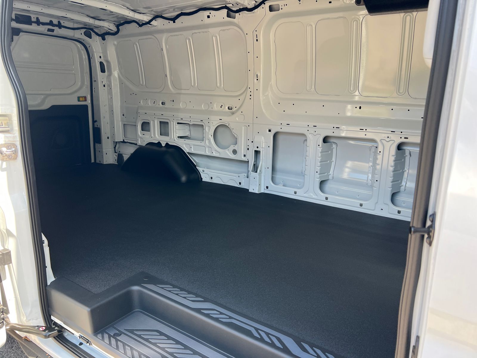 2026 Ford Transit Van Base - Photo 15