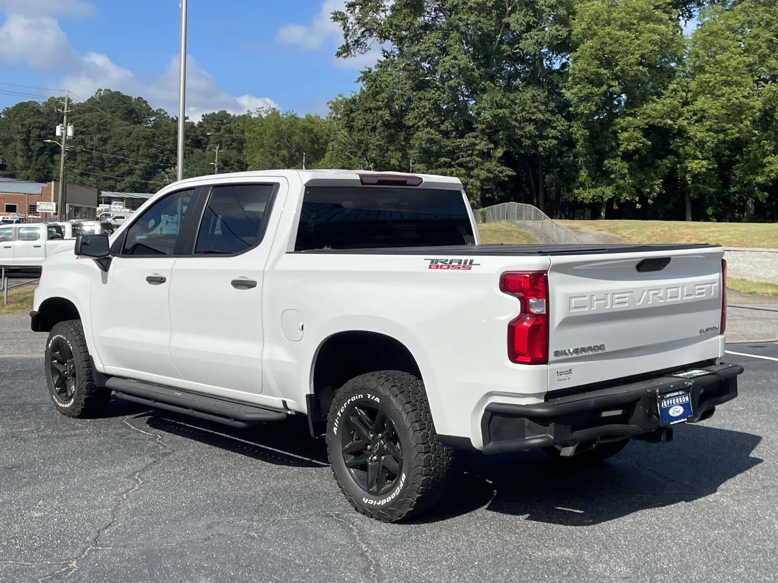 2021 Chevrolet Silverado 1500 Custom Trail Boss photo 2