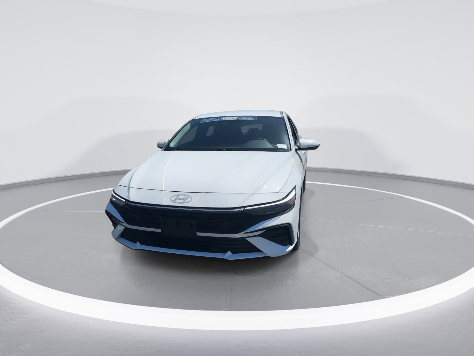 2025 Hyundai Elantra SE photo 2