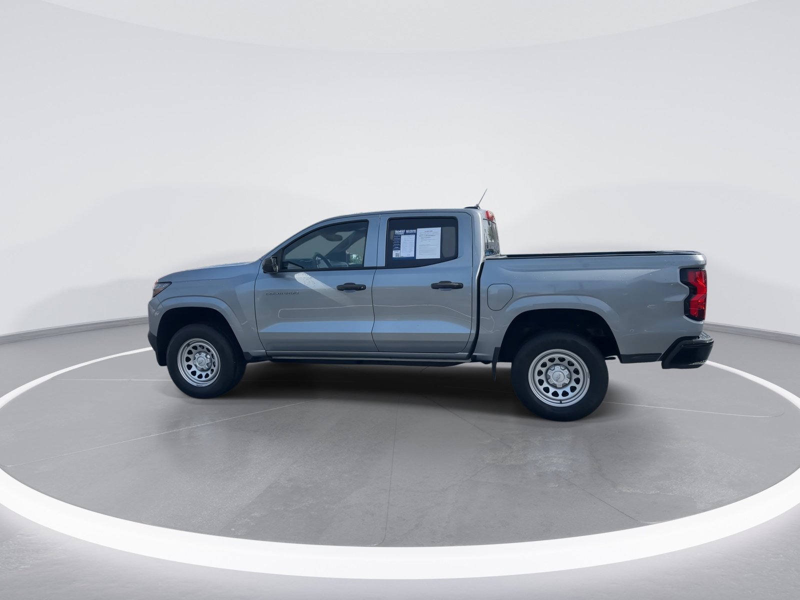 2023 Chevrolet Colorado 2WD Work Truck photo 5