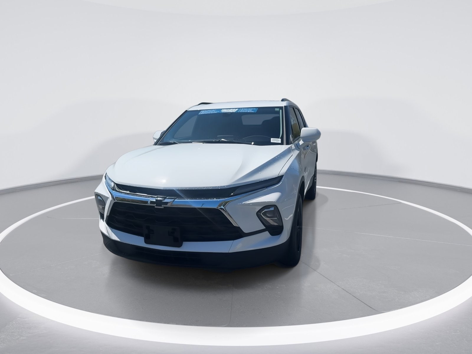 2024 Chevrolet Blazer LT photo 2