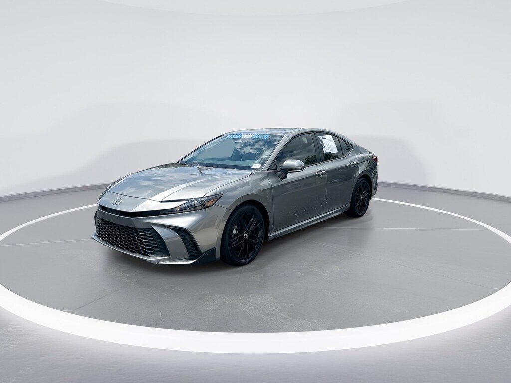Used 2026 Toyota Camry SE Sedan