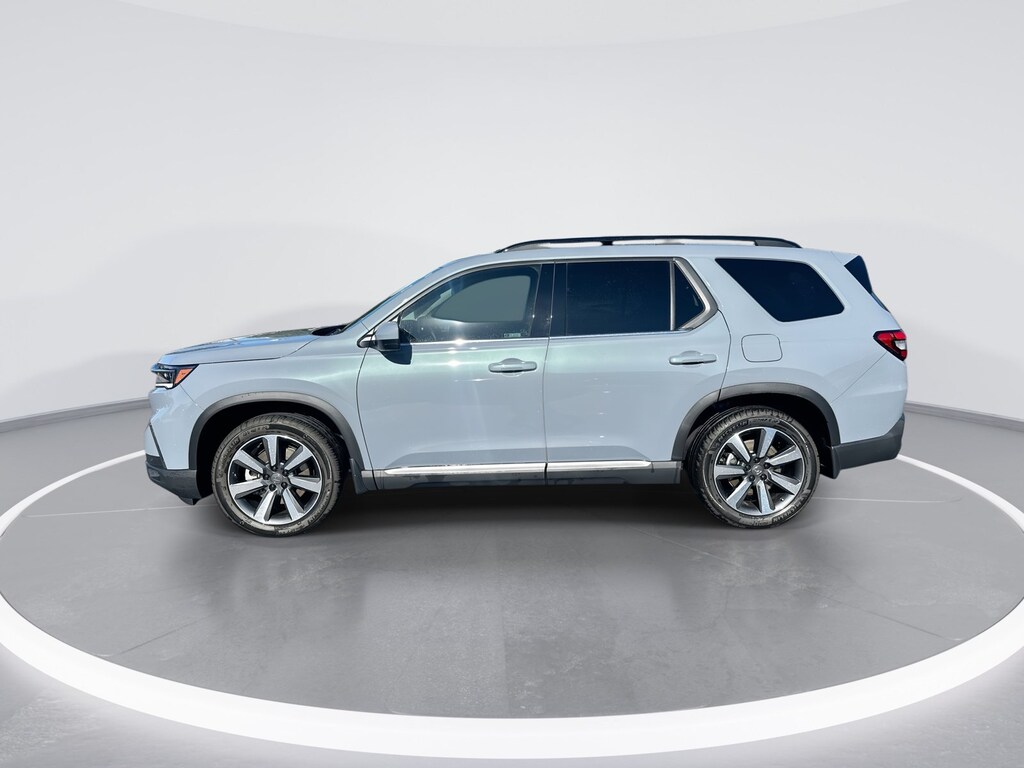 Used 2025 Honda Pilot Touring SUV