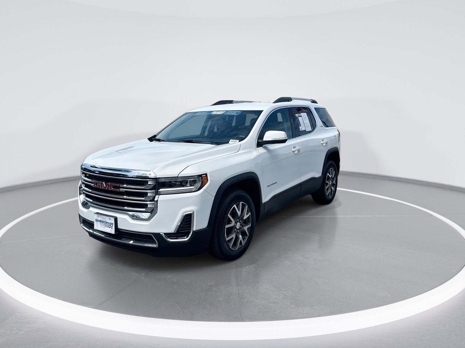 2023 GMC Acadia SLE photo 4