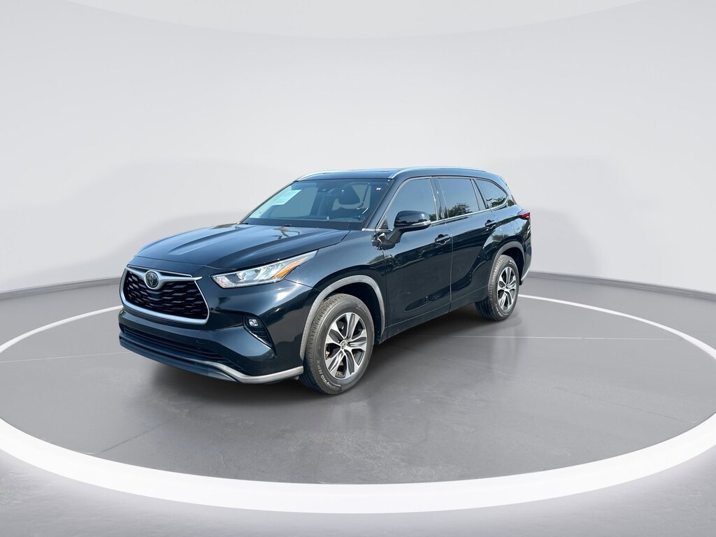 Used 2020 Toyota Highlander XLE SUV