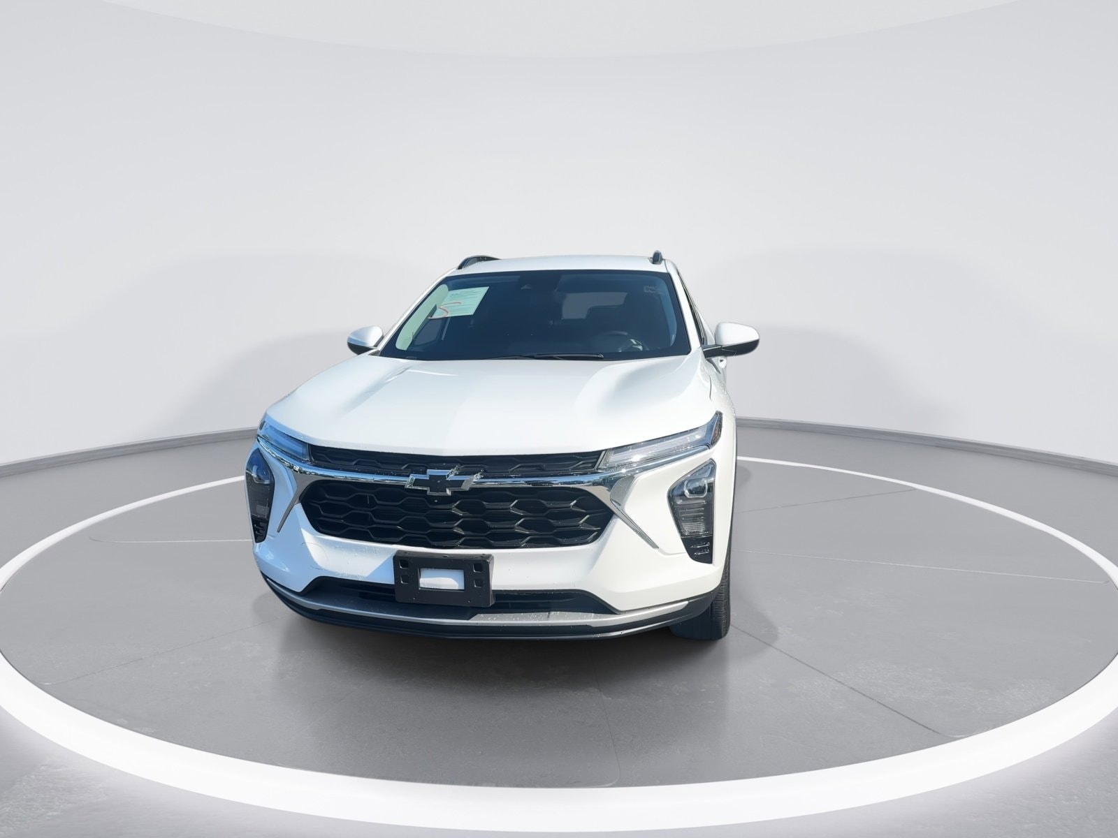 2025 Chevrolet Trax LT photo 3