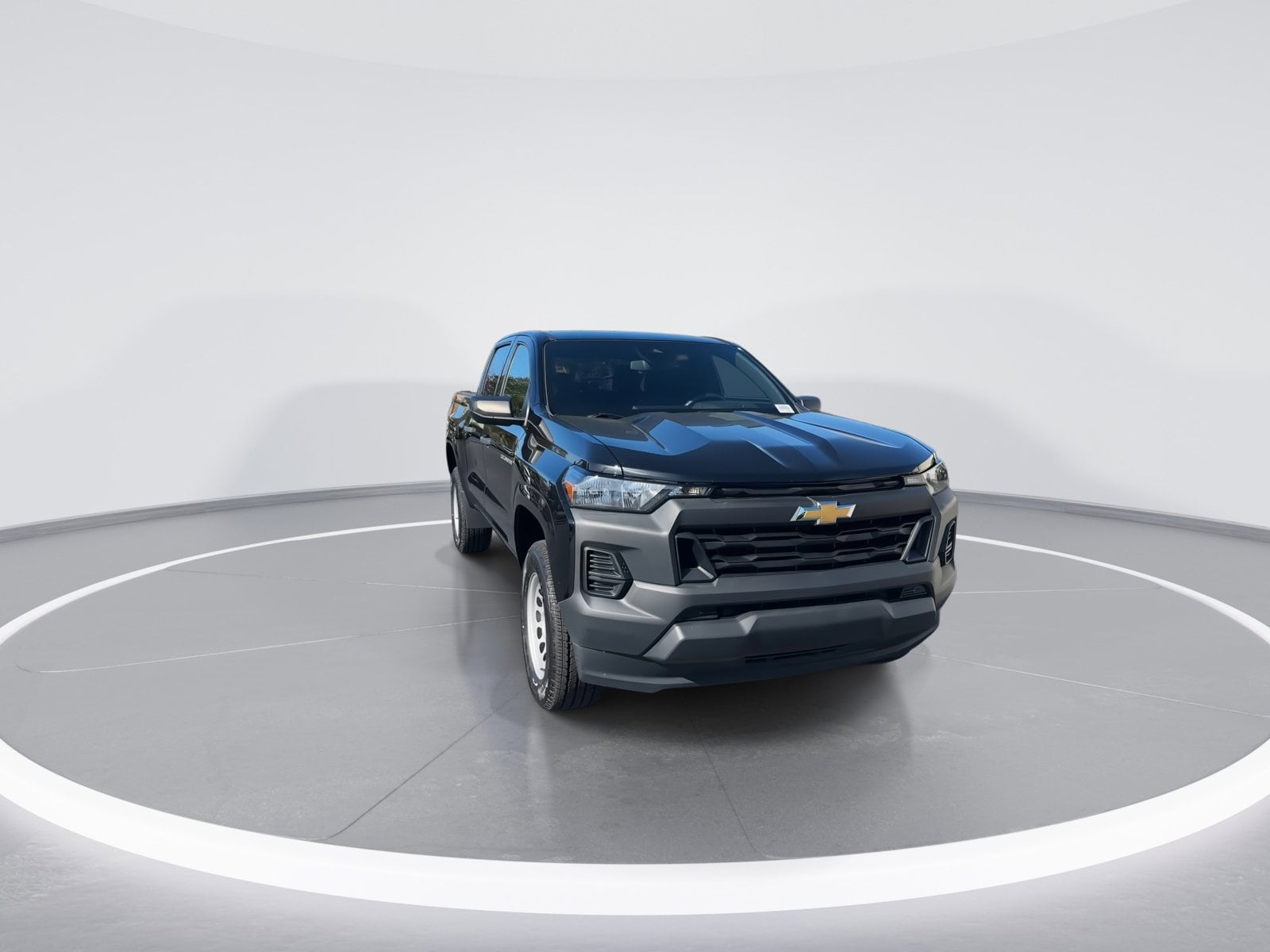 2023 Chevrolet Colorado 2WD Work Truck photo 2